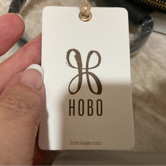 HOBO Women's Sable Wristlet Clutch New With Tags - Picture 14 of 16